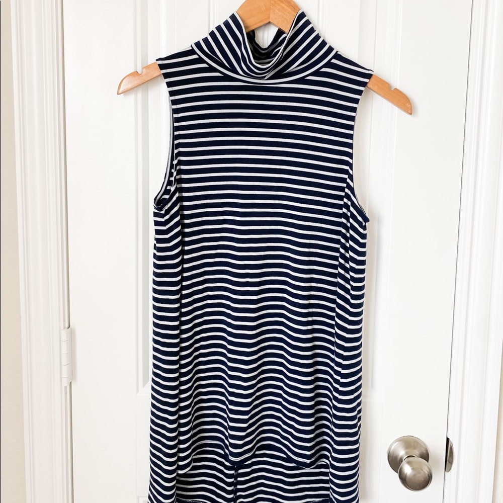 Athleta Tank top Size Small